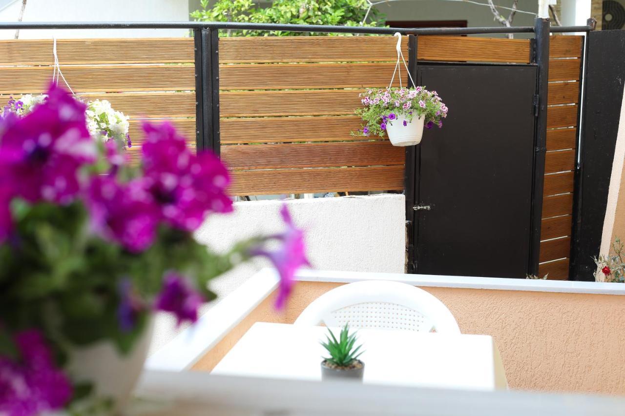 Vila Feliz - Premium Rooms With Free Private Parking Vlorë Εξωτερικό φωτογραφία