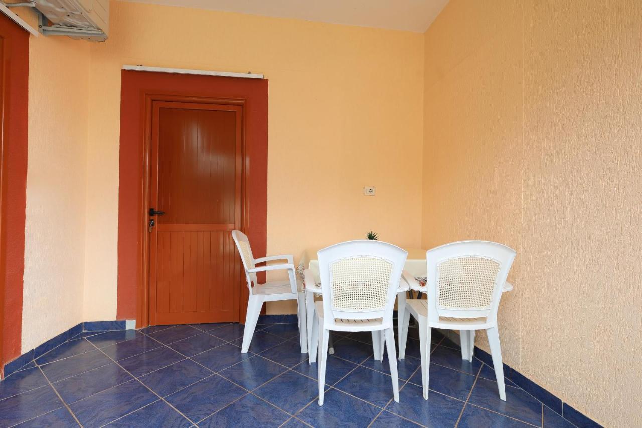 Vila Feliz - Premium Rooms With Free Private Parking Vlorë Εξωτερικό φωτογραφία