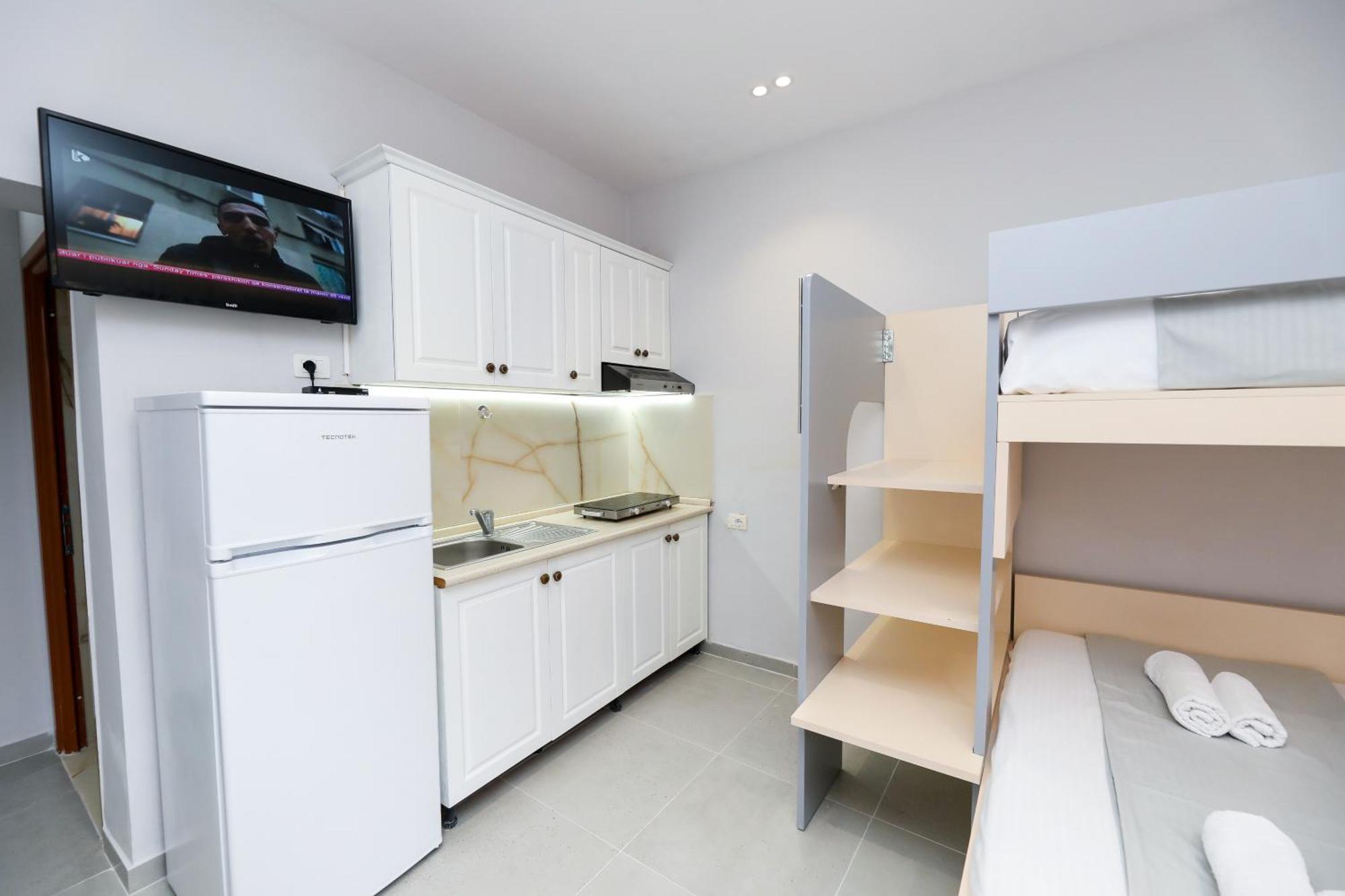 Vila Feliz - Premium Rooms With Free Private Parking Vlorë Εξωτερικό φωτογραφία