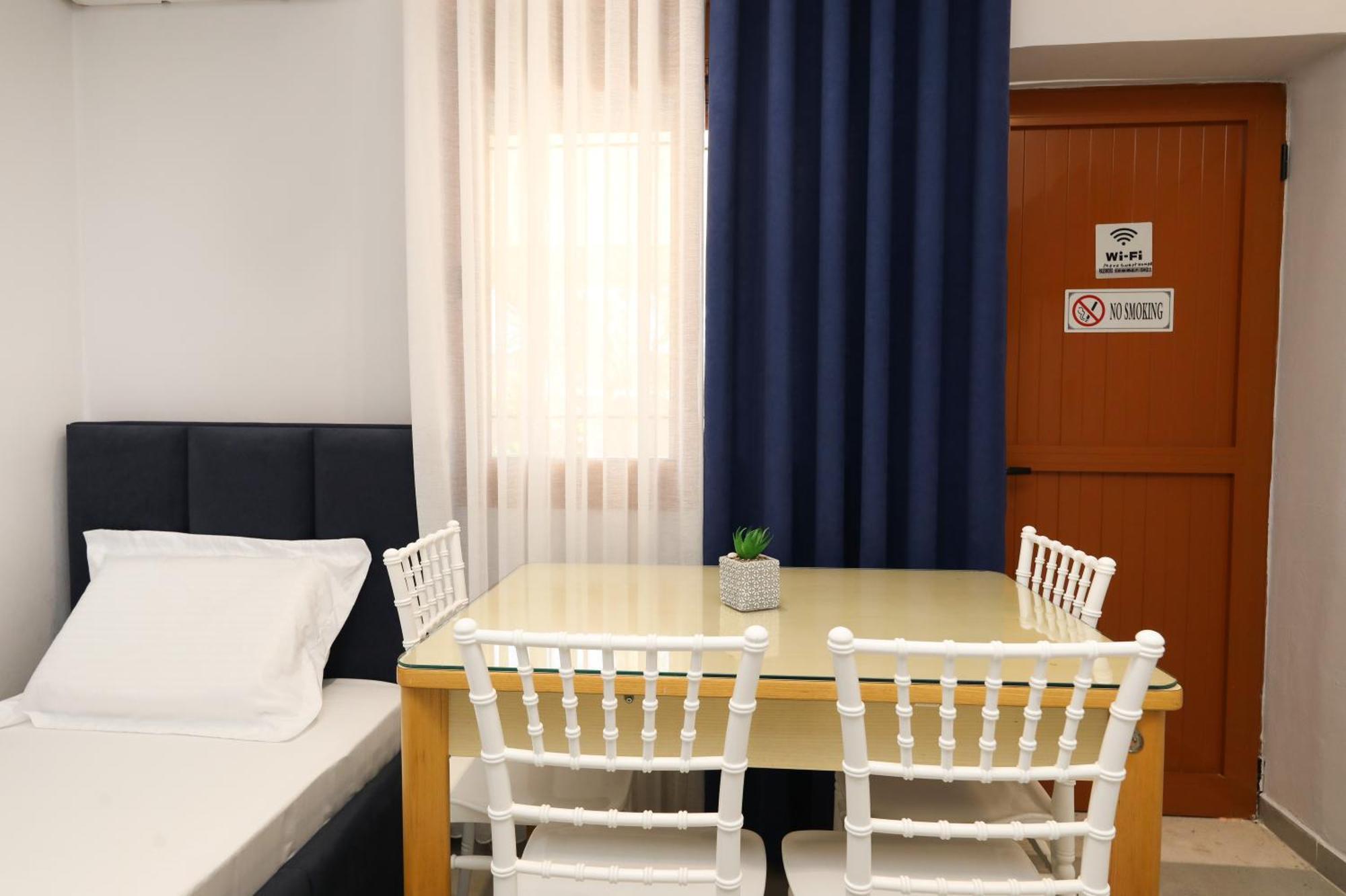 Vila Feliz - Premium Rooms With Free Private Parking Vlorë Εξωτερικό φωτογραφία