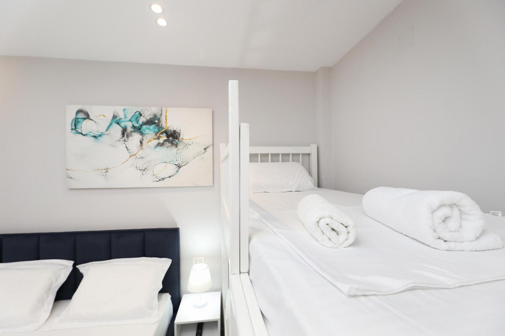 Vila Feliz - Premium Rooms With Free Private Parking Vlorë Εξωτερικό φωτογραφία