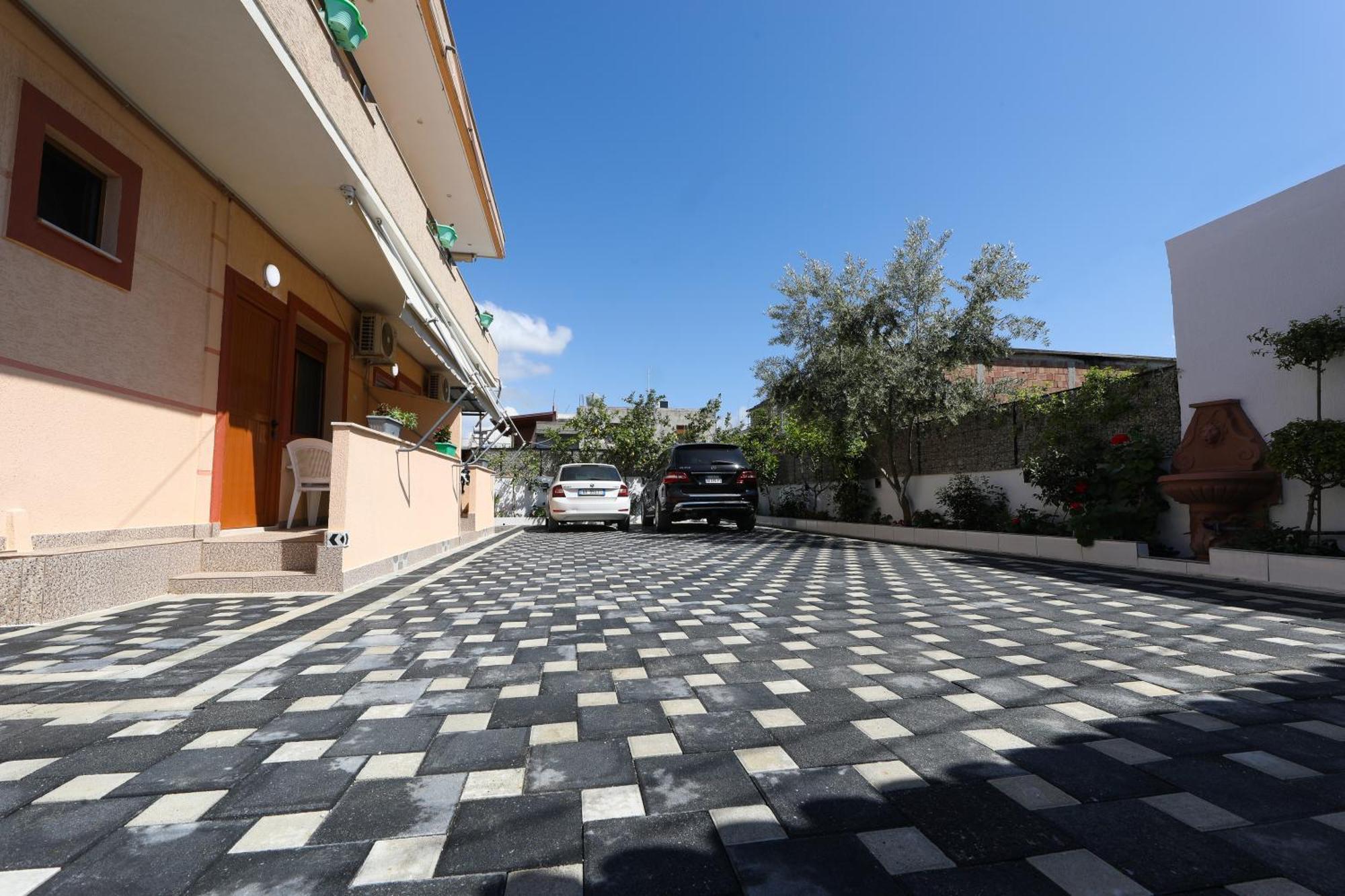 Vila Feliz - Premium Rooms With Free Private Parking Vlorë Εξωτερικό φωτογραφία